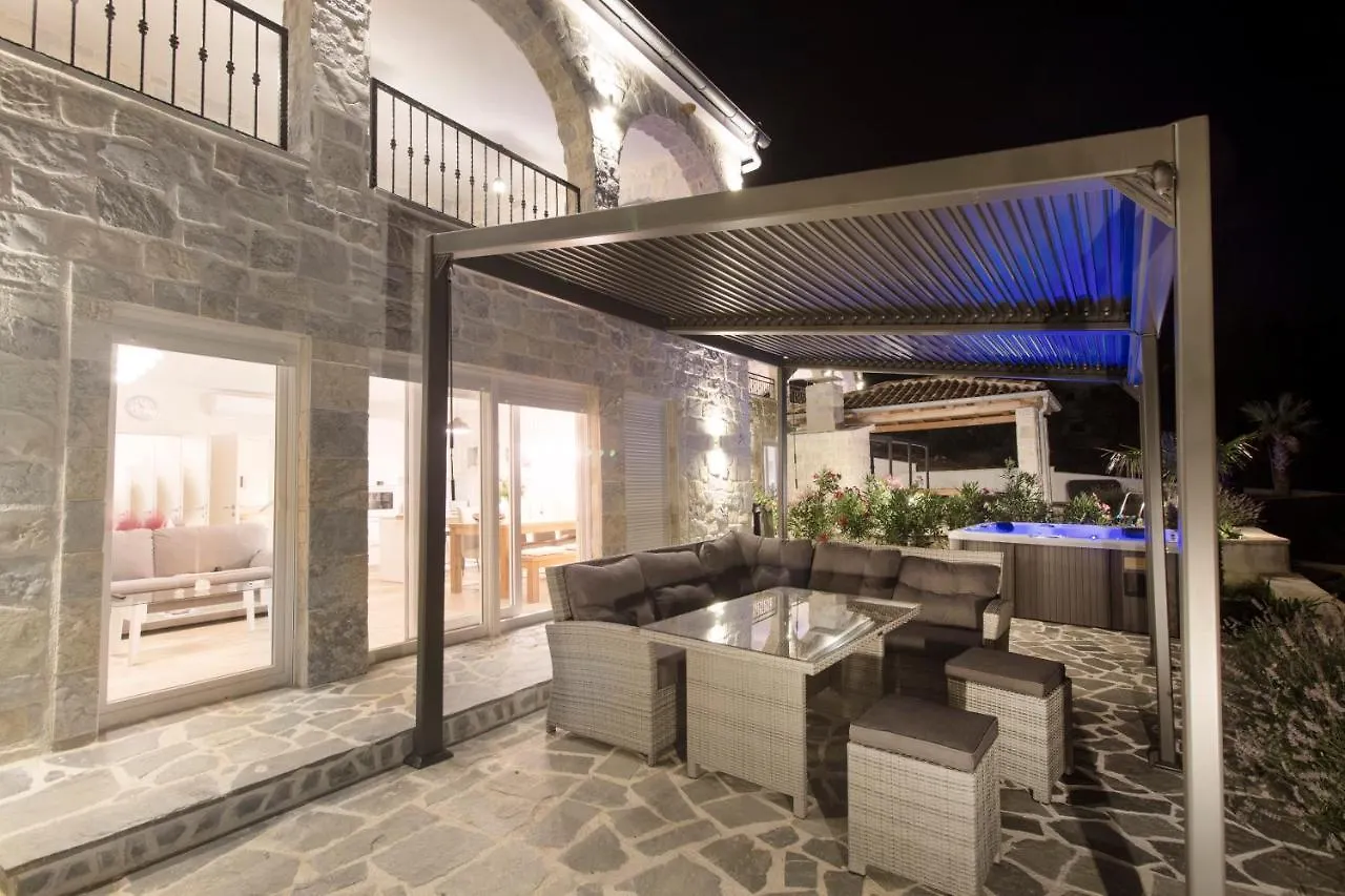 Dalmata Lounge Apartment Starigrad Paklenica