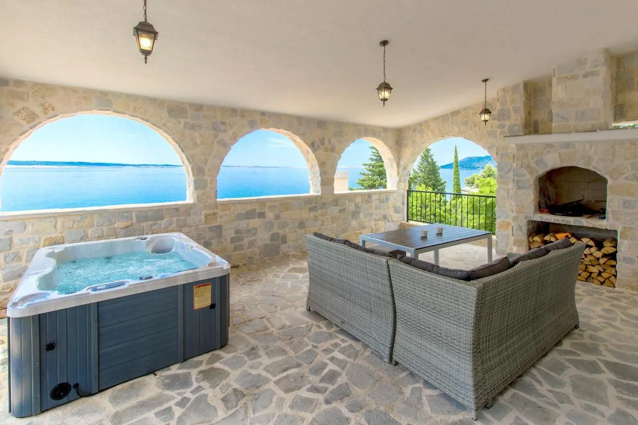 Dalmata Lounge Apartment Starigrad Paklenica Croatia